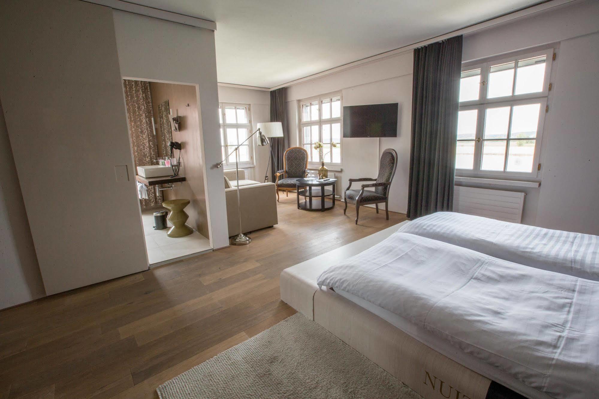 Gottlieber - Hotel Die Krone ゴットリーベン エクステリア 写真