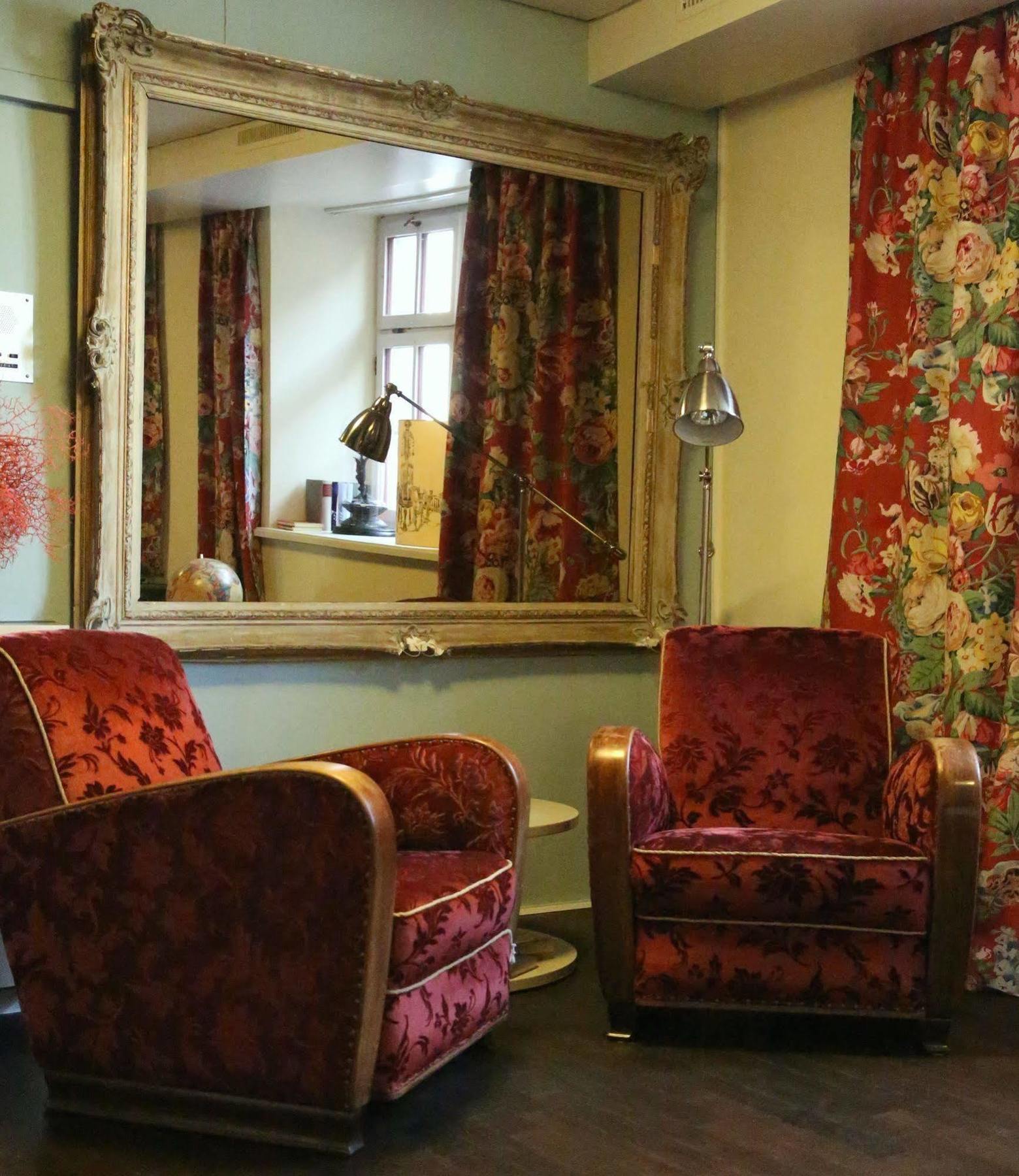 Gottlieber - Hotel Die Krone ゴットリーベン エクステリア 写真